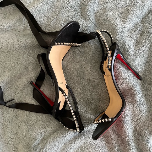 SOLD Louboutin So Me heels - Picture 6 of 6